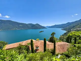 Stunning Dream Location with Magnificent Views