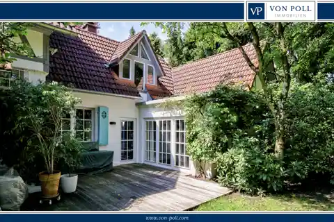 Charming Gem for Lovers of Old Buildings