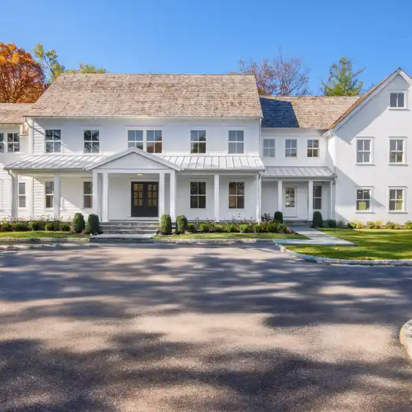 NEWLY CONSTRUCTED NANTUCKET-STYLE COLONIAL WITH TIMELESS ELEGANCE