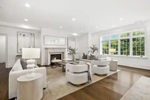 Gorgeous Three Bedroom Luxury Condo in Heathcote