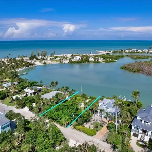 PRIME BAYFRONT LOT