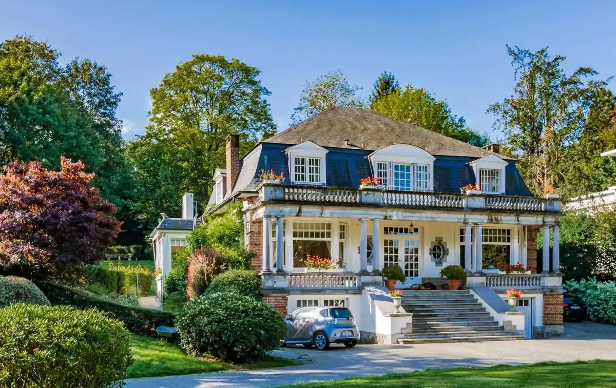 Charm and Elegance in the Prestigious Val Duchesse District