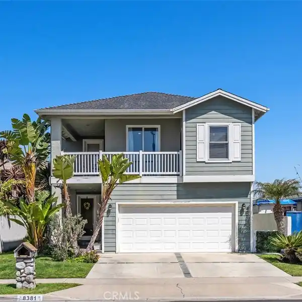 LOVINGLY MAINTAINED COASTAL GEM
