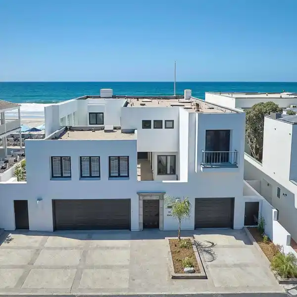 RARE BEACHFRONT COMPOUND