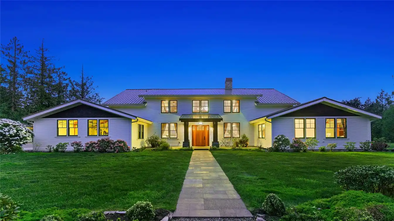 Rare Port Blakely Estate