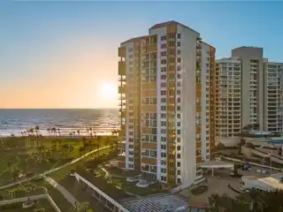 Rare Park Shore Tower Penthouse
