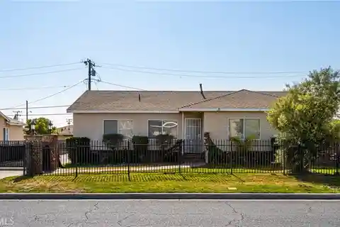 Well-maintained Single-story Home