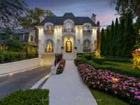 UNPARALLELED LUXURY IN PRESTIGIOUS LYTTON PARK