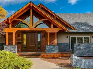 Exceptional Hilltop Bungalow