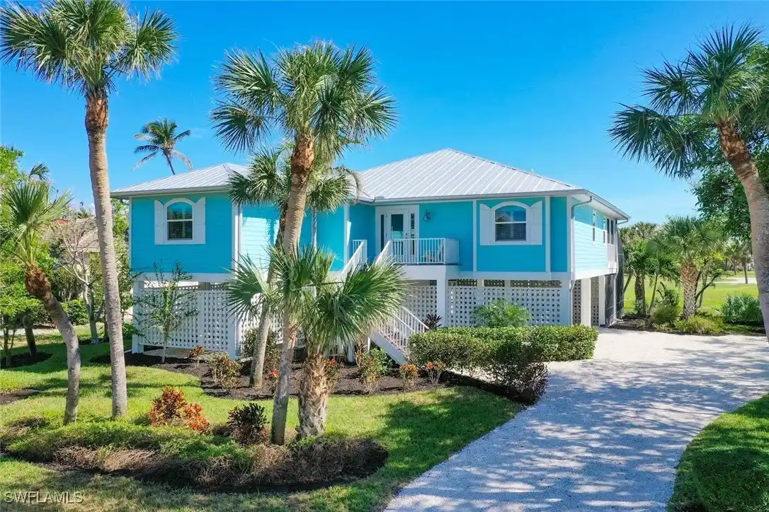 Comfortable Island Haven