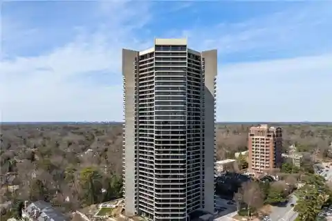 Exquisite High-Floor Residence at the Iconic Park Place on Peachtree