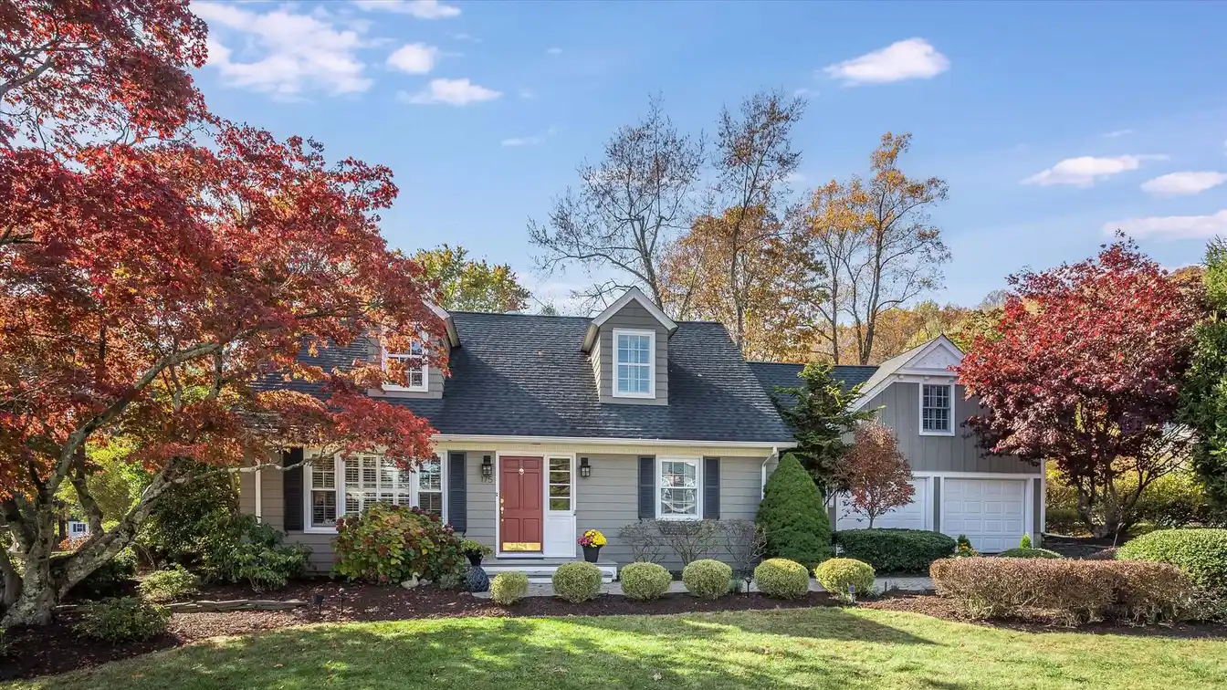 Cape Home Blending Space and Comfort