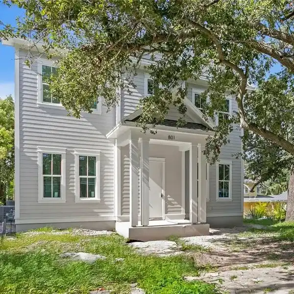 NEW CONSTRUCTION IN HISTORIC ROSER PARK