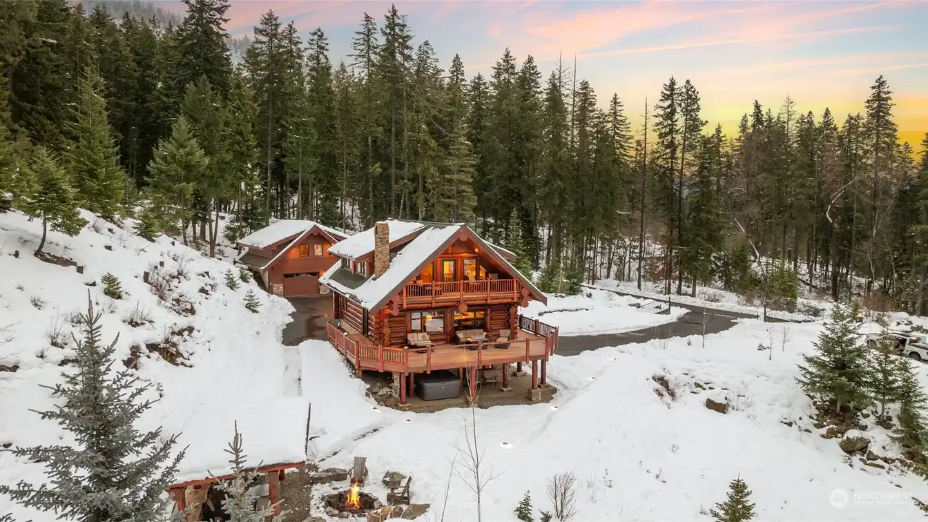 Meticulously Maintained Log Home on Three Acres Above Lake Cle Elum