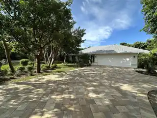 Beautiful Sanibel Bayou Home