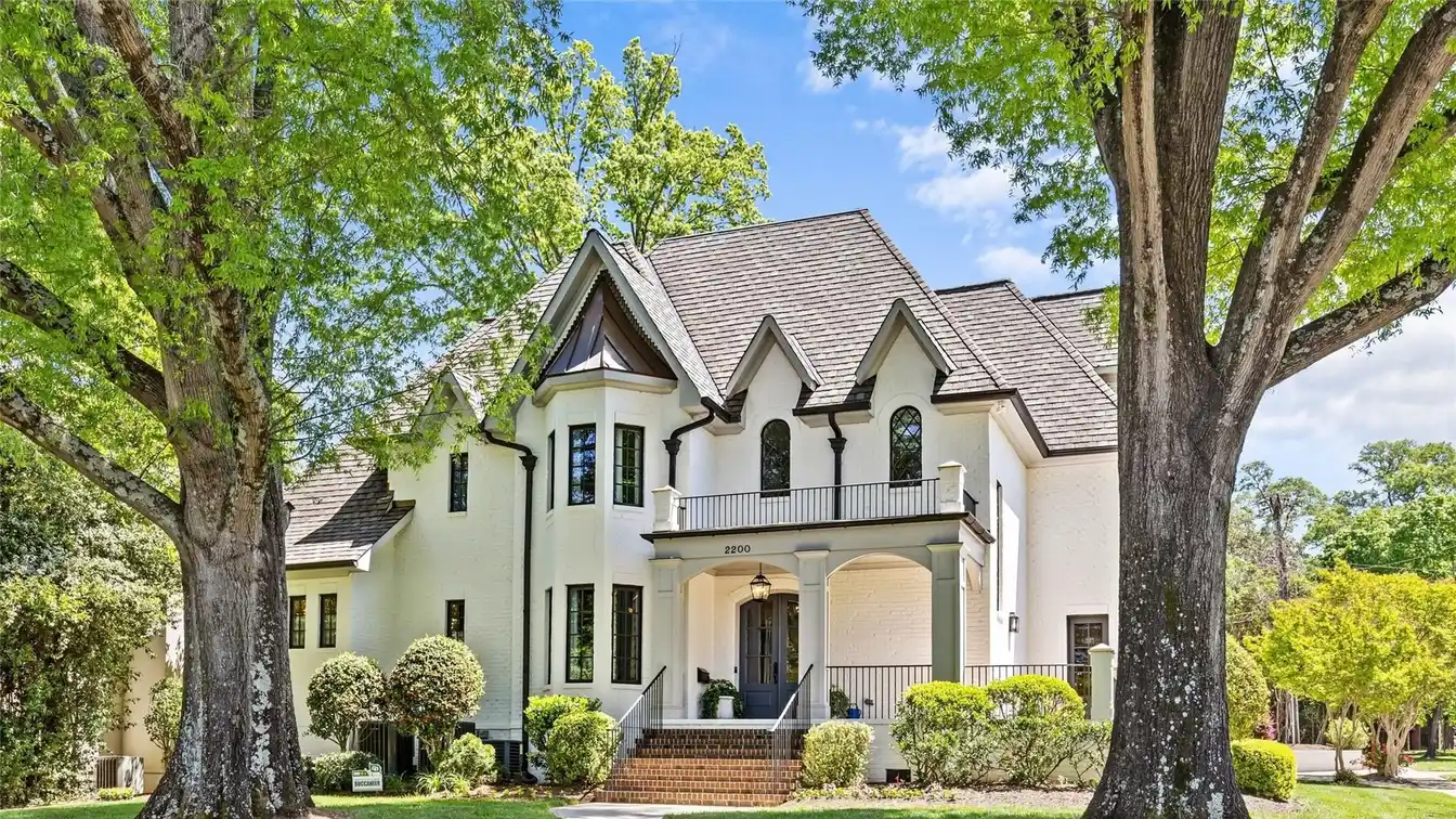 Unparalleled Luxury in the Heart of Myers Park