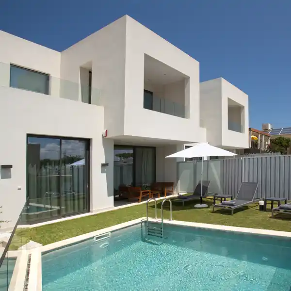 LUXURY VILLA FOR RENT NEAR THE BEACH