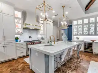 Lavish, Fully Remodeled Home with Designer Finishes