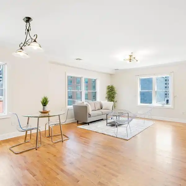 STUNNING CORNER RESIDENCE