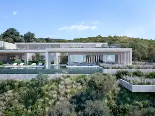 Exclusive Contemporary Property in the Fifteen