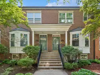 Beautiful All-brick Townhome