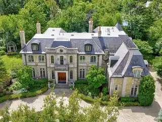 Magnificent North Shore All-Stone Estate