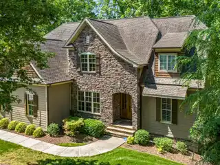 Luxury and Comfort in Treyburn