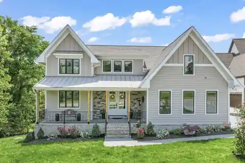 Incredible Open-plan Home in a Gated Community