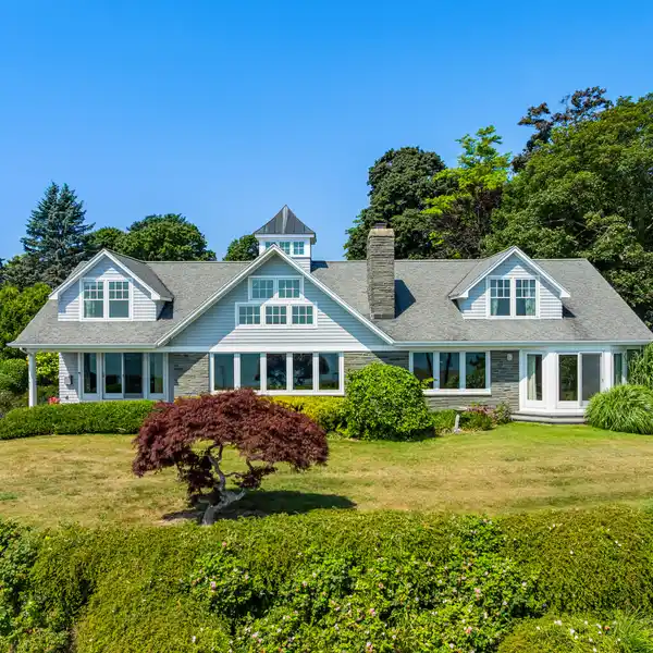 ENCHANTING NEW ENGLAND HOME