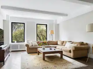 Turn-Key Prewar Riverside Classic 6