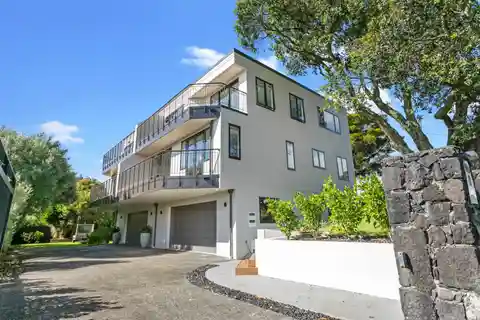 Stunning Three-Storey Duplex Home