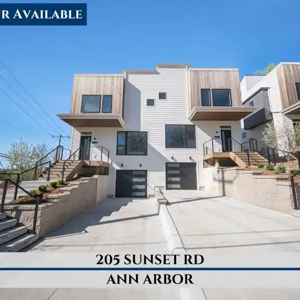 NEW MODERN HOME IN WATER HILL