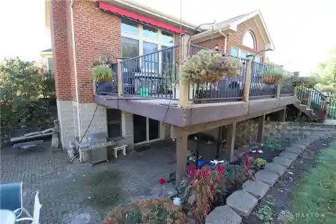 Dream Home Retreat on 1.5 Private Acres