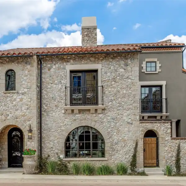 FABULOUS CUSTOM CASITA HOME IN WESTLAKE ENTRADA