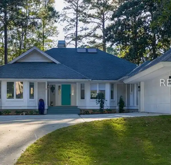 COLORFUL AND NEWLY REMODELED HILTON HEAD HOME
