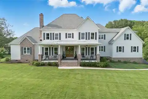 Carefully Curated Modern Farmhouse in Madison Estates