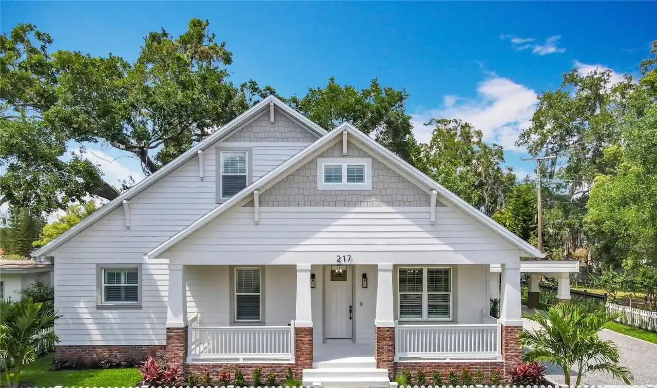 Luxurious and Charming Home in Ideal Location