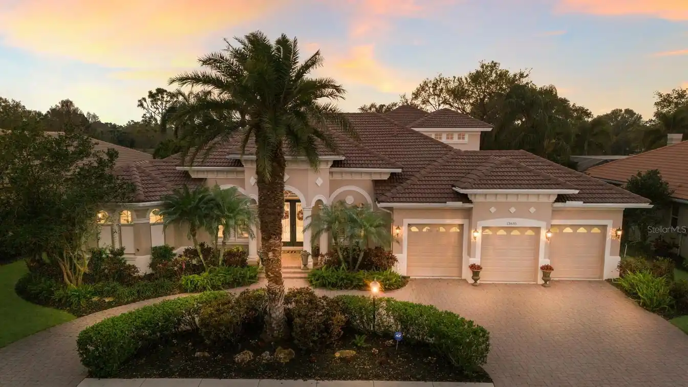 Stunning Custom Home in Coveted Lakewood Ranch Golf & Country Club