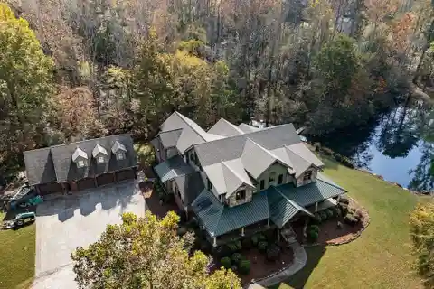 Astounding Home - Truly a Unique Gem