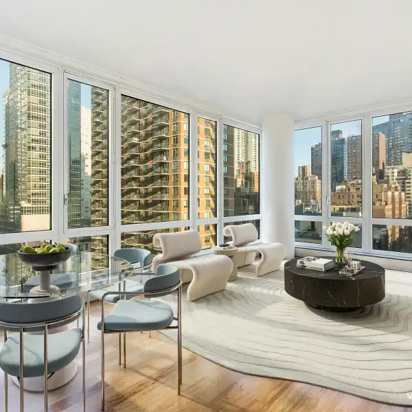 NEWLY UPDATED HIGH-FLOOR CORNER HOME