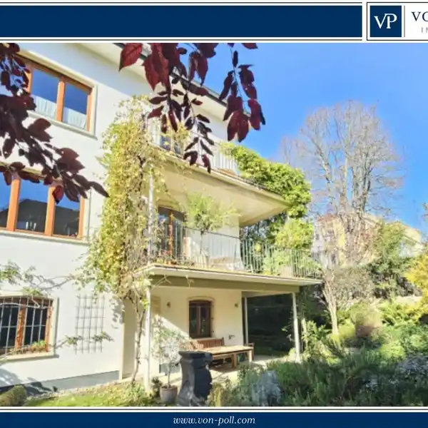 BEAUTIFUL ATTACHED TOWN VILLA