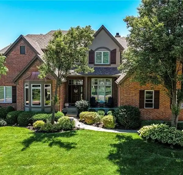 INCREDIBLE OPPORTUNITY IN BROOKWOOD ESTATES
