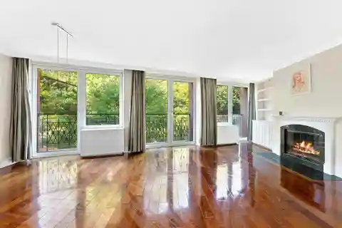Full Floor Loft-style Condominium Residence