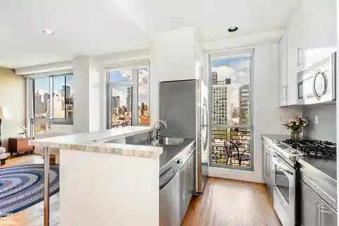 Corner Apartment with an Extraordinary View