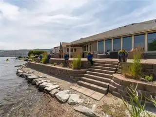 Waterfront Home on the Sunny North Shore of Lake Chelan