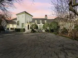 Breathtaking Luxury Home on 2.5 Acres