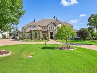 Resort-Style Living in the Bluffs of Stone Canyon