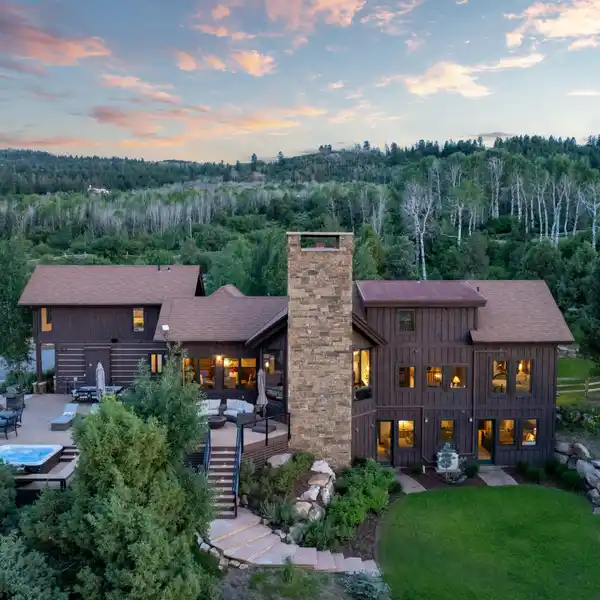 CHARMING RETREAT ON TEN SPRAWLING ACRES