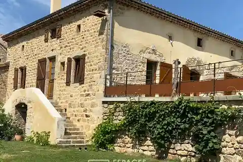 Spacious Countryside Refuge on Nearly 10 Hectares