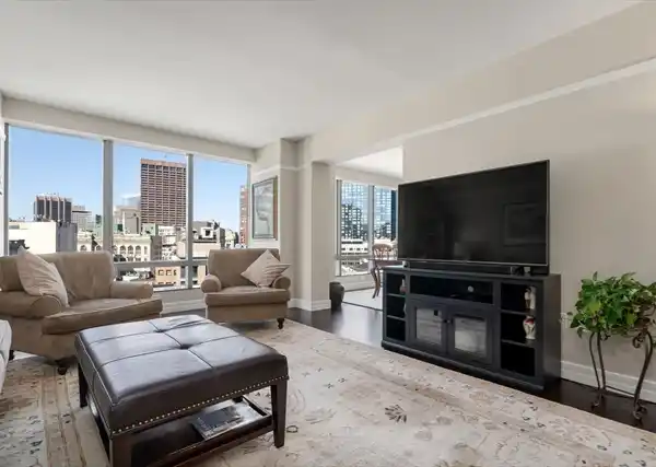 BEAUTIFULLY APPOINTED HOME AT THE RITZ-CARLTON RESIDENCE